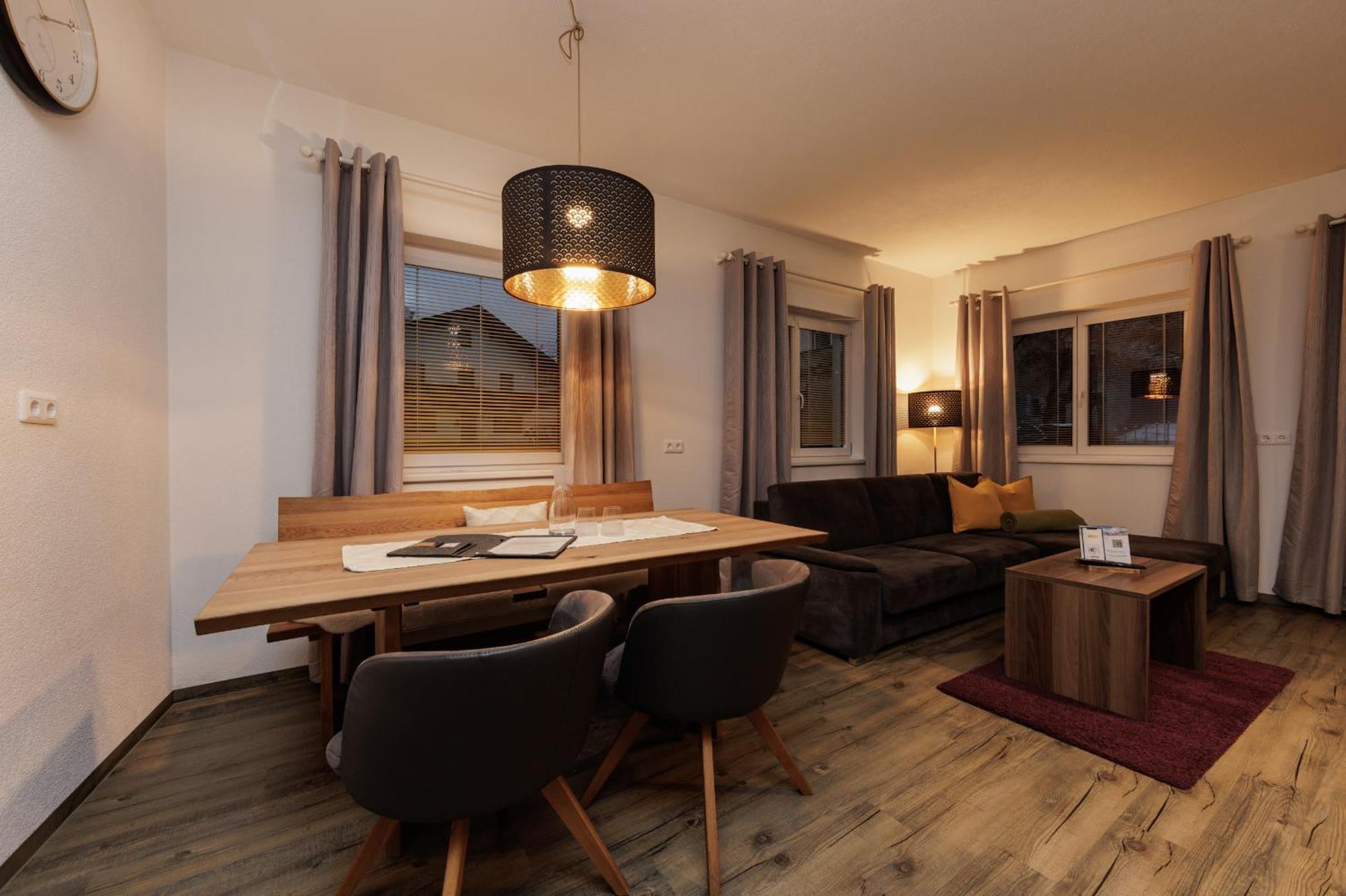 ריד אים אוברינטל Apartmenthaus Goldeck מראה חיצוני תמונה