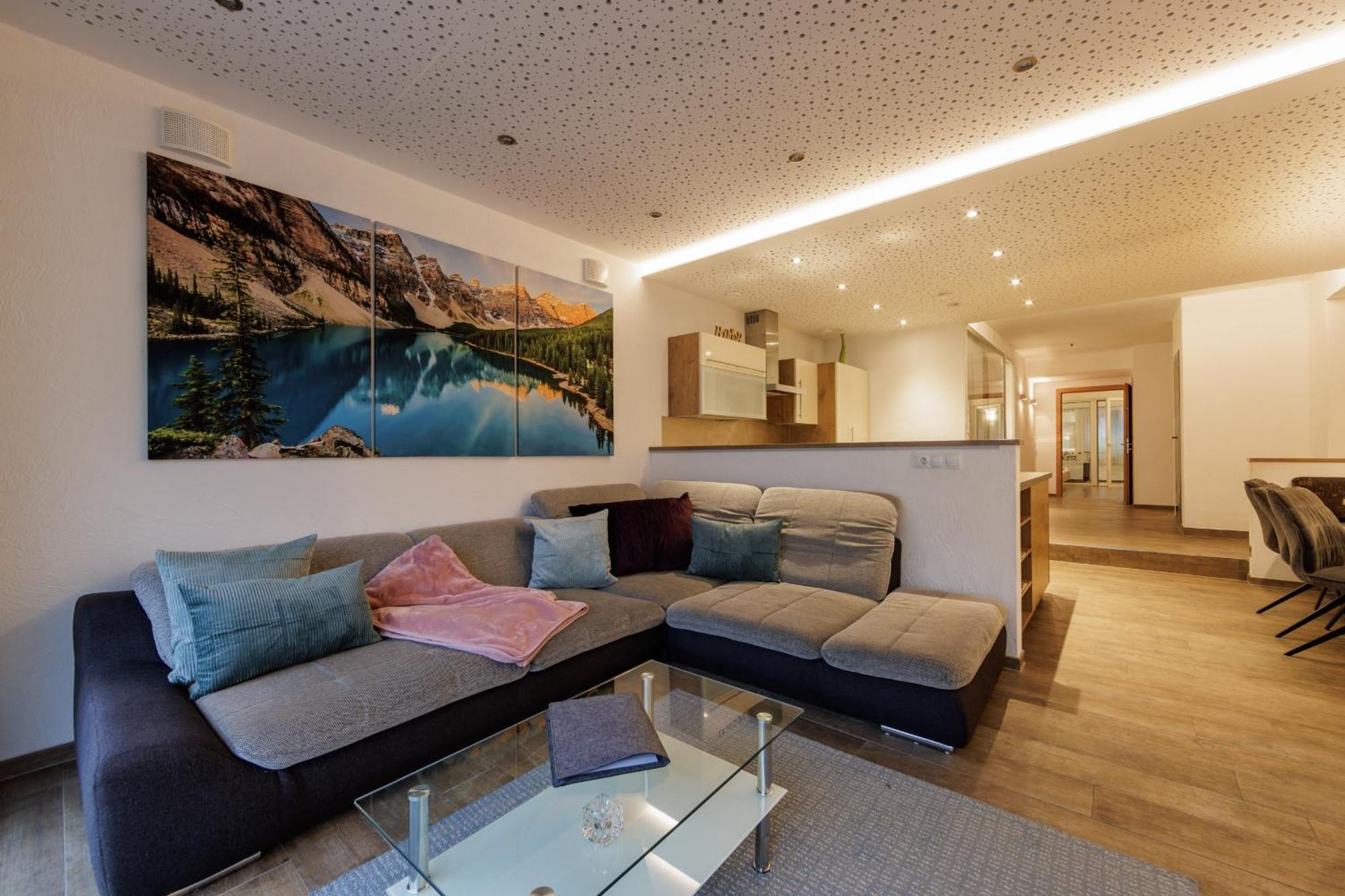 ריד אים אוברינטל Apartmenthaus Goldeck מראה חיצוני תמונה