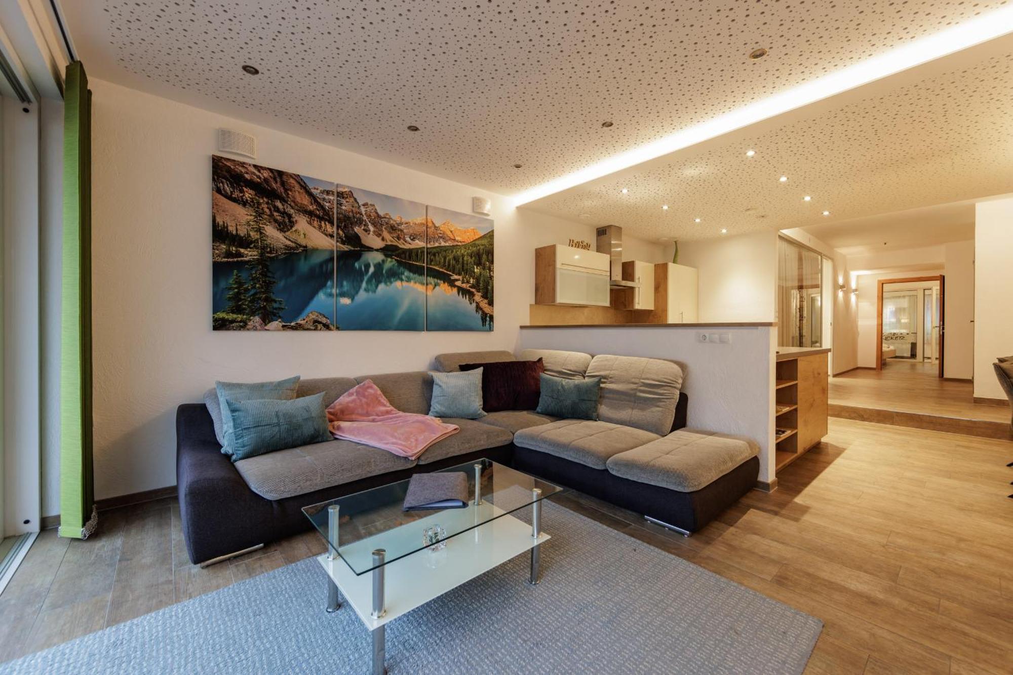 ריד אים אוברינטל Apartmenthaus Goldeck מראה חיצוני תמונה