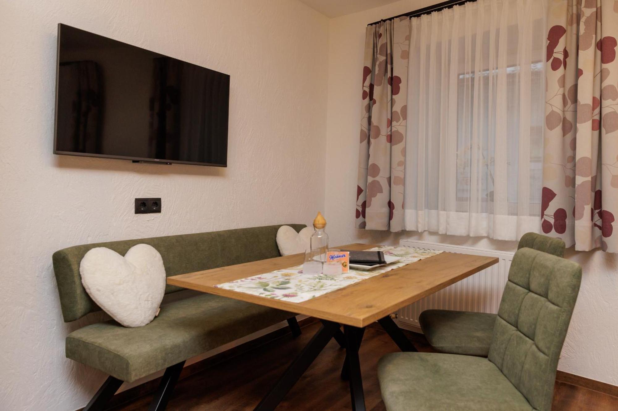 ריד אים אוברינטל Apartmenthaus Goldeck מראה חיצוני תמונה