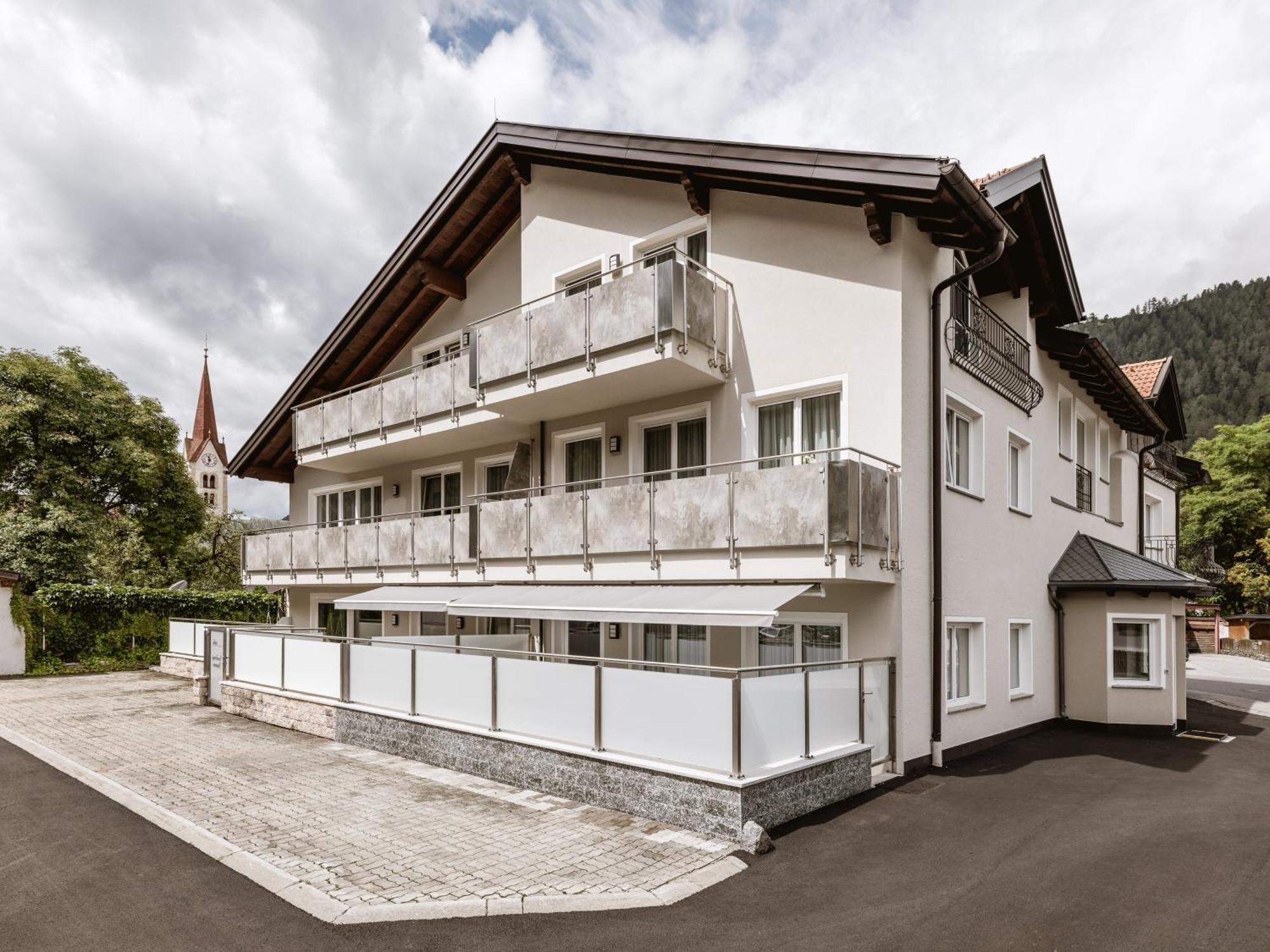 ריד אים אוברינטל Apartmenthaus Goldeck מראה חיצוני תמונה